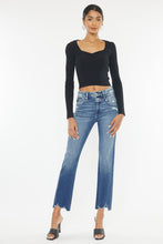 Load image into Gallery viewer, EVERYDAY STRAIGHT LEG JEANS
